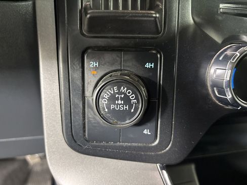 Used 2024 Ford F150 XLT w/ Mobile Office Package image 19