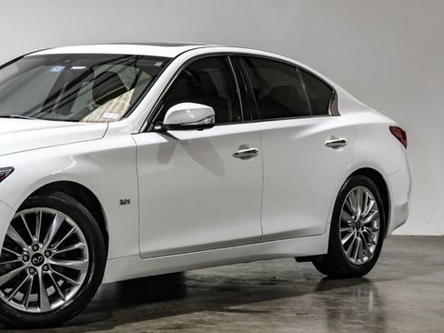Used 2019 INFINITI Q50 Luxe w/ Essential Package (3.0T Luxe) image 8