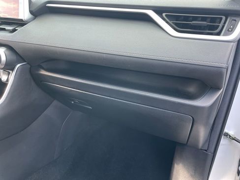 Used 2024 Toyota RAV4 LE image 37