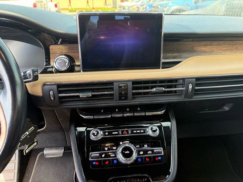 Used 2020 Lincoln Corsair Reserve w/ Equipment Group 201A image 11