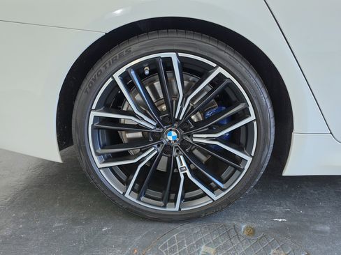 Used 2022 BMW M550i xDrive w/ Premium Package AWD/4WD image 40