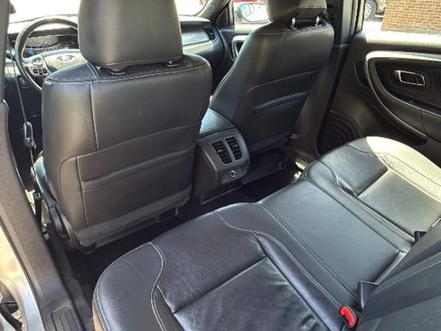 Used 2018 Ford Taurus SEL w/ Equipment Group 201A AWD/4WD image 27