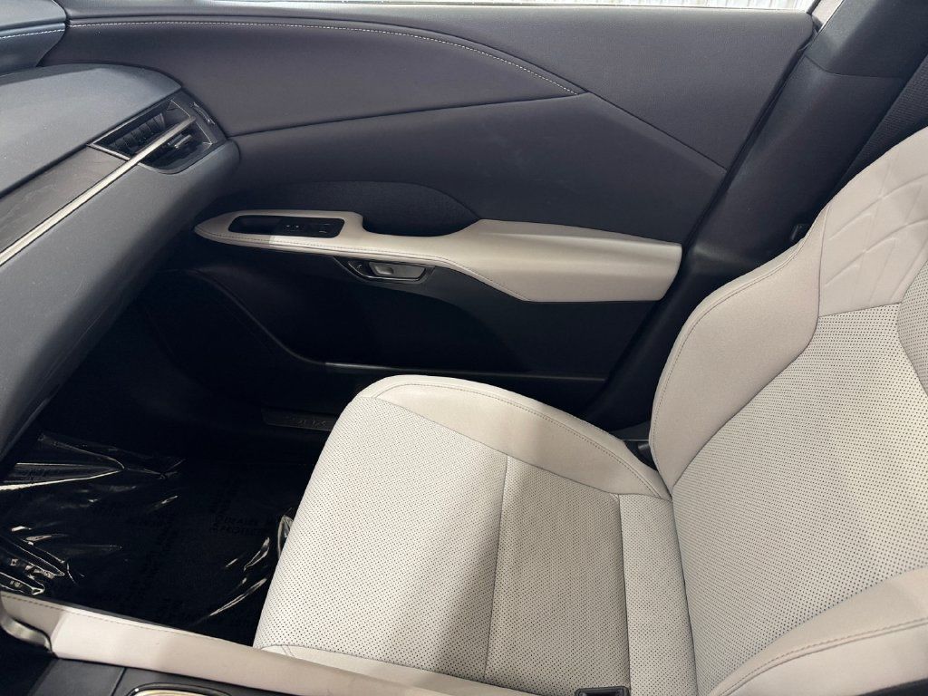 Used 2023 Lexus RX 350 Premium w/ Accessory Package AWD/4WD image 30