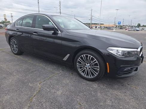 Used 2018 BMW 530i xDrive AWD/4WD image 2