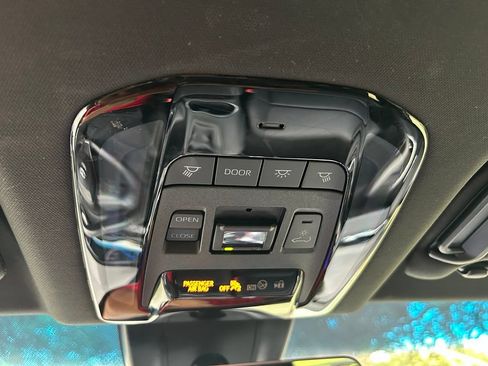Used 2024 Toyota Venza Nightshade AWD/4WD image 29