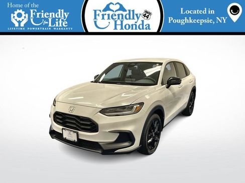 Used 2024 Honda HR-V Sport image 1