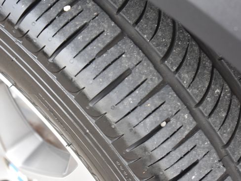 Used 2023 BMW X5 sDrive40i w/ Premium Package image 11