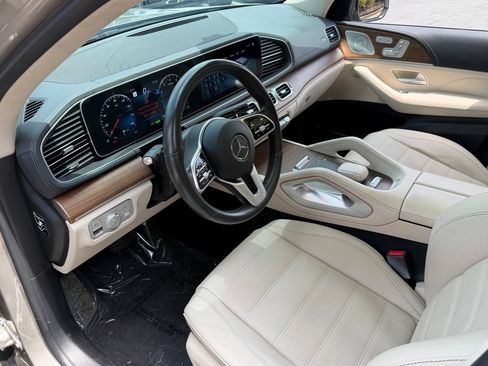 Used 2022 Mercedes-Benz GLS 450 4MATIC image 24