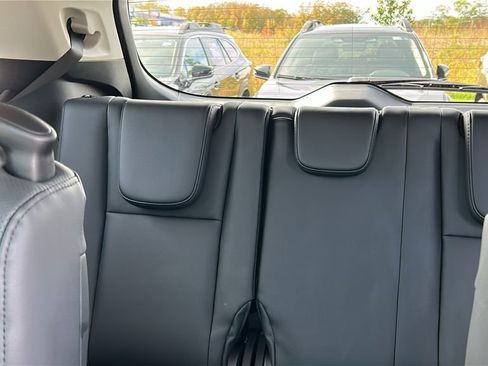 Certified 2025 Subaru Ascent Bronze Edition image 27