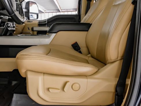 Used 2021 Ford F250 Lariat w/ Lariat Ultimate Package AWD/4WD image 30