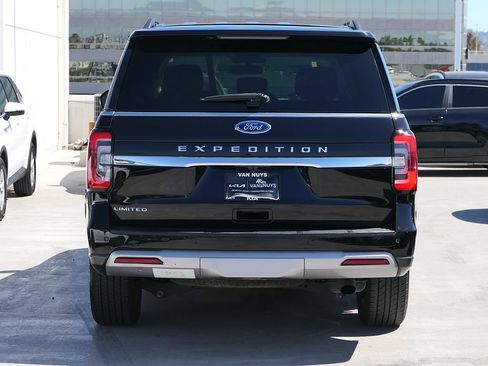 Used 2024 Ford Expedition Limited RWD image 3