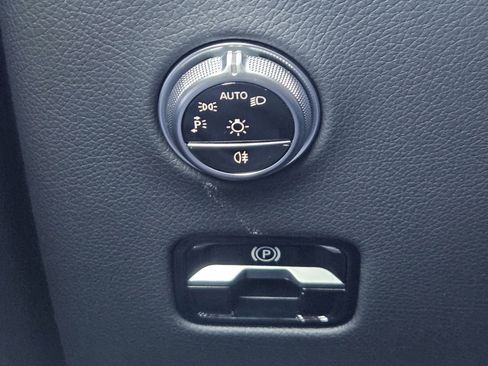 Used 2025 Mercedes-Benz GLC 63 AMG S image 24