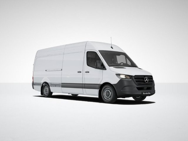 Used 2025 Mercedes-Benz Sprinter 2500 image 11