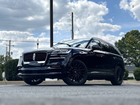 Used 2022 Lincoln Aviator Reserve w/ Equipment Group 201A AWD/4WD image 2
