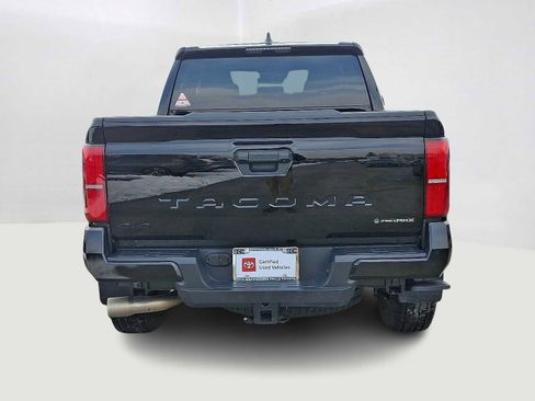Certified 2025 Toyota Tacoma TRD Off-Road image 7