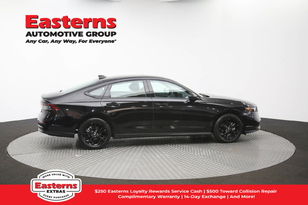 Used 2025 Honda Accord SE image 39