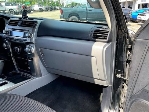 Used 2013 Toyota 4Runner SR5 w/ Convenience Pkg RWD image 20