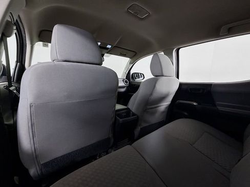 Used 2020 Toyota Tacoma SR5 image 10