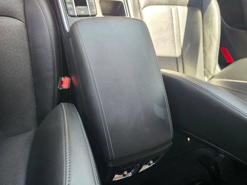 Used 2021 Kia Sorento EX w/ Panoramic Sunroof Package AWD/4WD image 24
