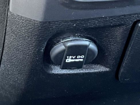 Used 2021 RAM 1500 Warlock AWD/4WD image 28