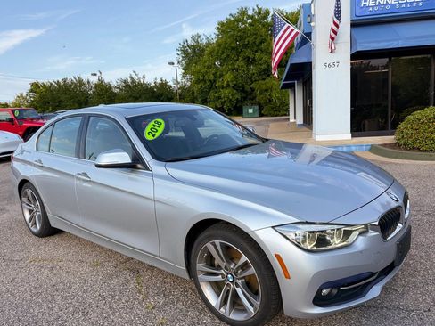 Used 2018 BMW 330i xDrive Sedan AWD/4WD image 21