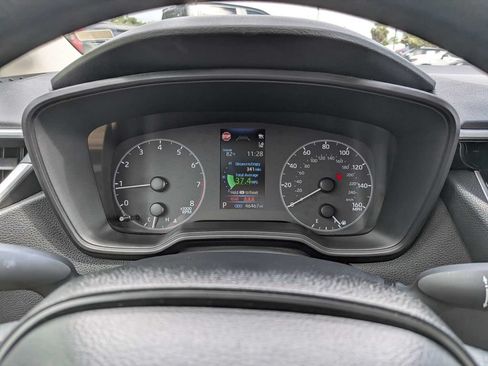 Used 2025 Toyota Corolla LE FWD image 25