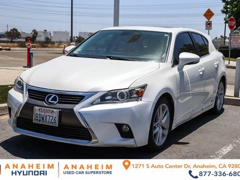 Used 2017 Lexus CT 200h FWD image 1