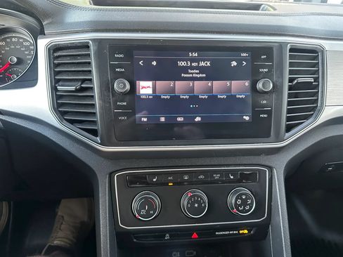Used 2018 Volkswagen Atlas SE FWD image 5