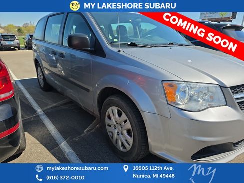 Used 2016 Dodge Grand Caravan American Value Package FWD image 1