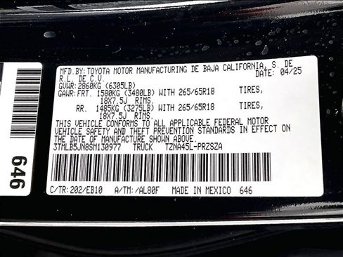 Used 2025 Toyota Tacoma Limited image 36