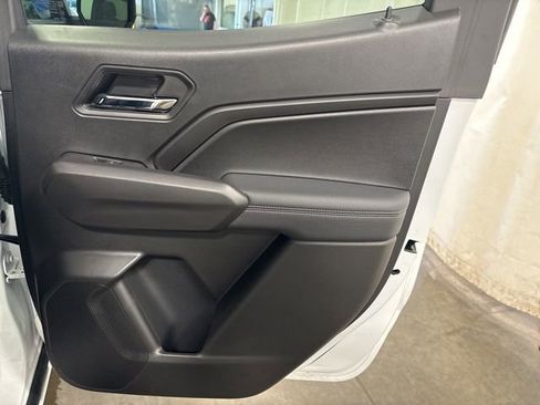 Used 2024 Chevrolet Colorado LT w/ LT Convenience Package III RWD image 33