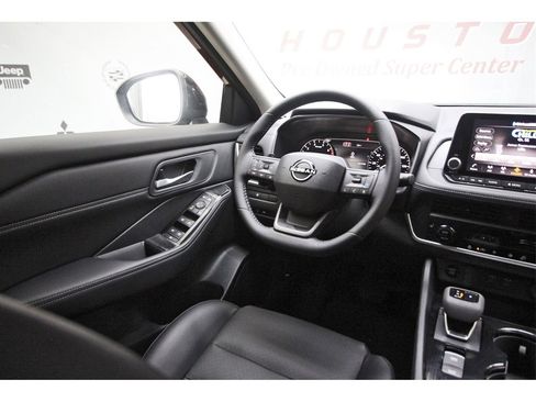 New 2026 Nissan Rogue SV image 6