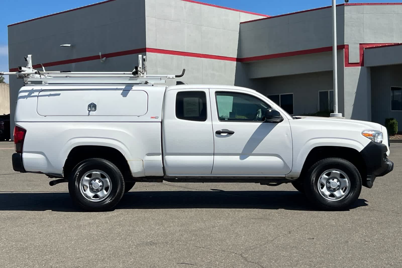 Used 2020 Toyota Tacoma SR RWD image 6