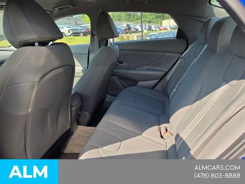 Certified 2023 Hyundai Elantra SEL w/ Convenience Package FWD image 5