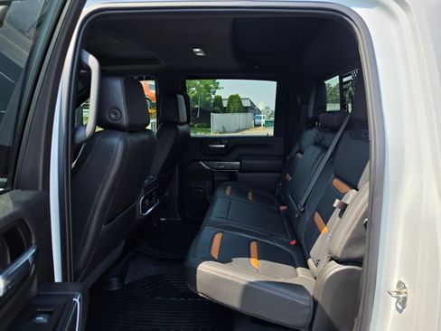 Used 2023 GMC Sierra 2500 AT4 w/ AT4 Premium Plus Package AWD/4WD image 18