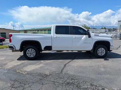 Used 2024 Chevrolet Silverado 2500 LT w/ Convenience Package AWD/4WD image 7