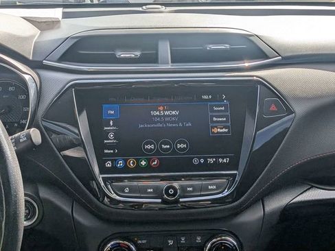 Used 2021 Chevrolet TrailBlazer RS w/ Technology Package AWD/4WD image 17