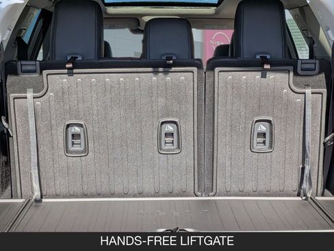 New 2025 Nissan Pathfinder Platinum image 23