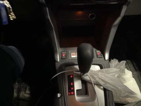 Used 2018 Subaru Forester 2.5i Premium w/ All-Weather Package image 18