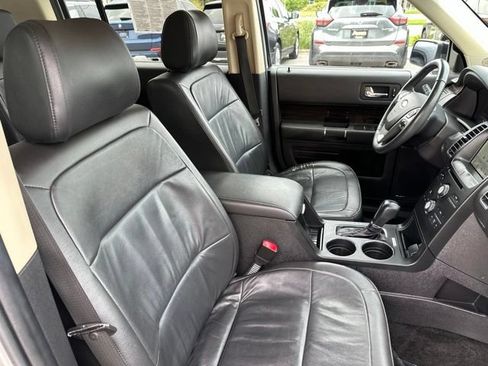 Used 2019 Ford Flex SEL w/ Equipment Group 202A AWD/4WD image 18