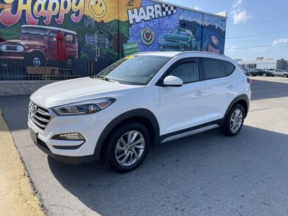 Used 2017 Hyundai Tucson SE w/ SE Popular Package 02