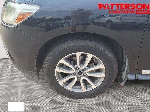 Used 2016 Nissan Pathfinder SL w/ SL Tech Package FWD image 23