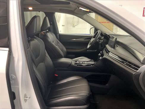 Used 2026 INFINITI QX60 Luxe w/ Cargo Package AWD/4WD image 11