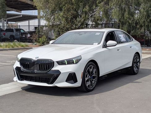 Certified 2026 BMW 530i w/ M Sport Package RWD image 2
