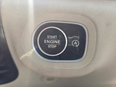 Used 2023 Mercedes-Benz GLE 450 4MATIC image 32