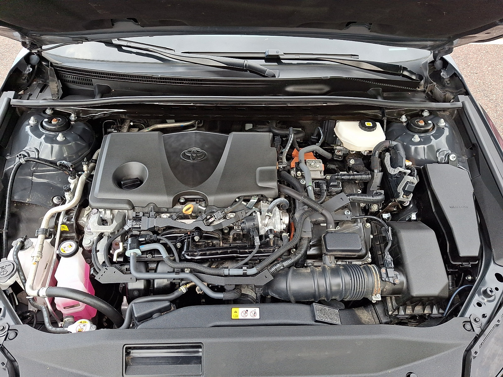 Used 2025 Toyota Camry LE FWD image 28