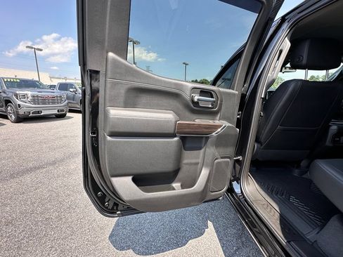 Used 2021 Chevrolet Silverado 1500 LT Trail Boss w/ Convenience Package II AWD/4WD image 23