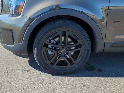 Used 2024 Kia Telluride SX X-Line image 11