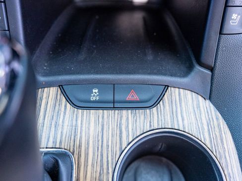 Used 2017 GMC Acadia Denali image 41