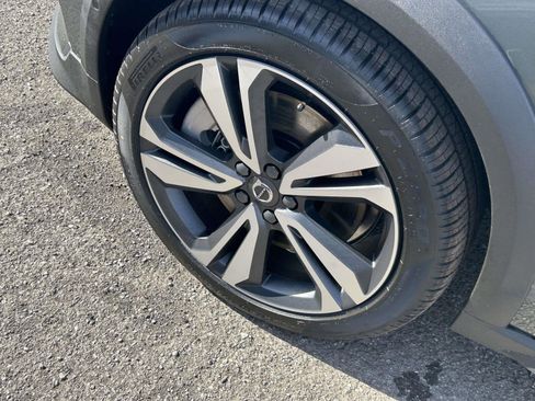 New 2026 Volvo V60 B5 Cross Country Plus w/ Climate Package AWD/4WD image 9